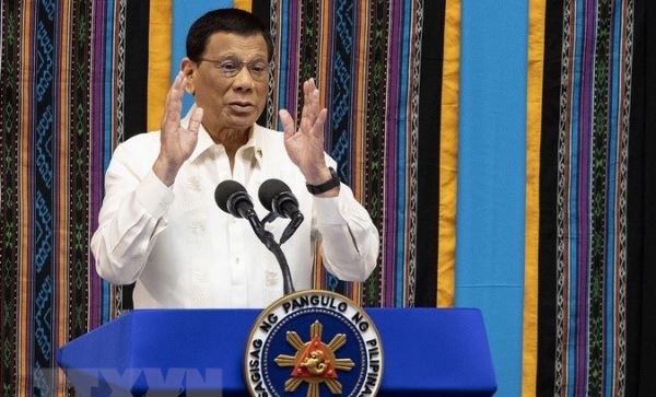 Tổng thống Philippines tuyên bố "phong tỏa" thủ đô để chống COVID-19