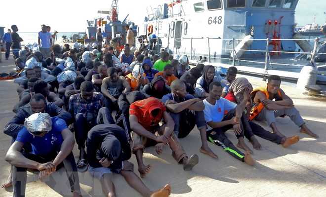 Hải quân Libya cứu hơn 700 người di cư trên Địa Trung Hải Hải quân Libya cứu hơn 700 người di cư trên Địa Trung Hải