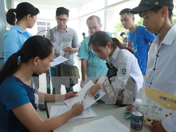 Thí sinh tiếc “đứt ruột” vì… đỗ đại học nguyện vọng một Thí sinh tiếc “đứt ruột” vì… đỗ đại học nguyện vọng một