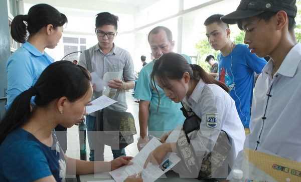 Gần 50% thí sinh thay đổi nguyện vọng xét tuyển đại học 2017 Gần 50% thí sinh thay đổi nguyện vọng xét tuyển đại học 2017