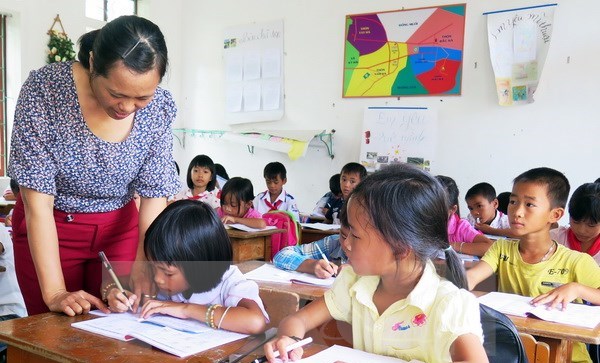 Bộ Giáo dục và Đào tạo đề nghị không thu các khoản ngoài học phí Bộ Giáo dục và Đào tạo đề nghị không thu các khoản ngoài học phí