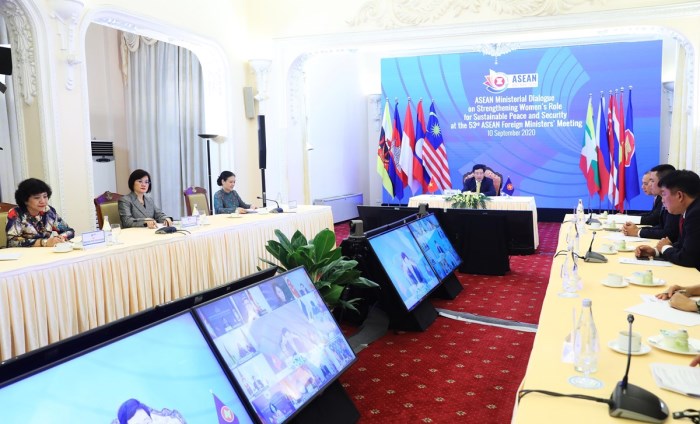 Tăng cường vai trò phụ nữ ASEAN vì hòa bình, an ninh khu vực, thế giới Tăng cường vai trò phụ nữ ASEAN vì hòa bình, an ninh khu vực, thế giới