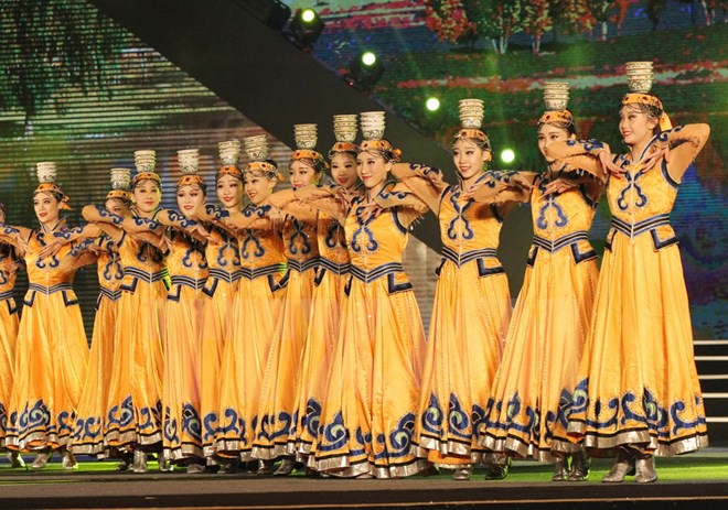 Bế mạc Liên hoan thanh niên Việt Nam-Trung Quốc lần thứ III