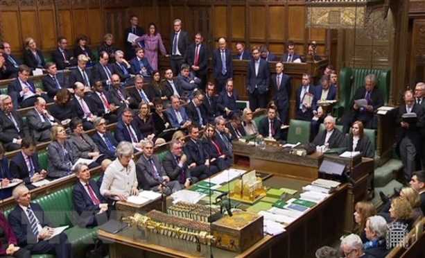 Thủ tướng Anh nỗ lực tìm kiếm biện pháp phá bỏ thế bế tắc của Brexit