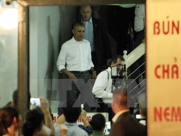 Màn thưởng thức bún chả của ông Obama sắp lên sóng truyền hình Mỹ