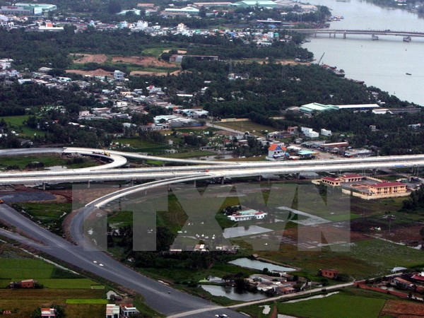 Gỡ “nút thắt” đền bù để tăng tốc phát triển hạ tầng giao thông Gỡ “nút thắt” đền bù để tăng tốc phát triển hạ tầng giao thông