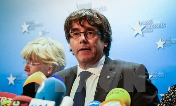 Tây Ban Nha: Cựu Thủ hiến Catalonia từ chối về nước hầu tòa Tây Ban Nha: Cựu Thủ hiến Catalonia từ chối về nước hầu tòa