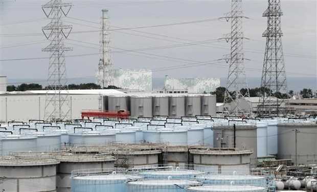 Nhật ngừng cấp nước cho lò phản ứng bị tan chảy bên trong Fukushima