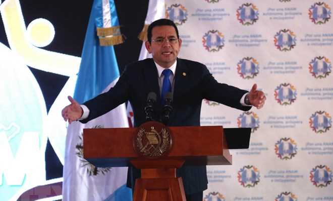 Guatemala: Hàng nghìn người tuần hành ủng hộ Tổng thống Morales Guatemala: Hàng nghìn người tuần hành ủng hộ Tổng thống Morales