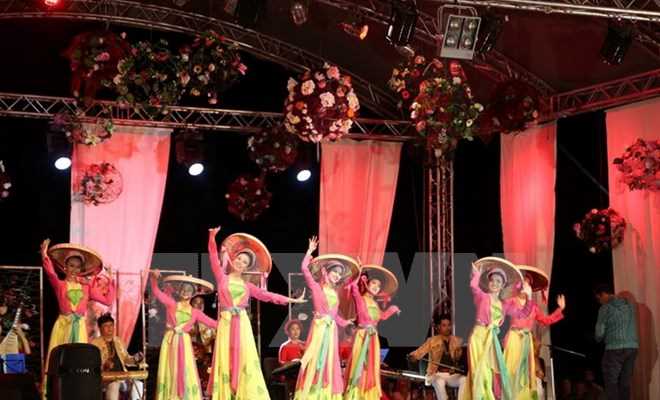 Việt Nam tỏa sáng ở Liên hoan văn hóa dân gian thế giới 2017