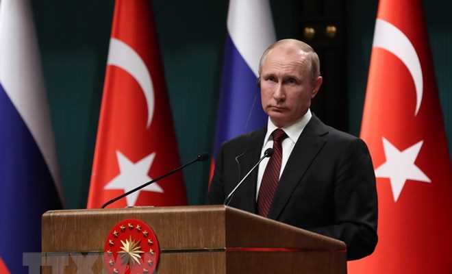 Tổng thống Putin cảnh báo NATO tăng cường binh lực sát biên giới Nga Tổng thống Putin cảnh báo NATO tăng cường binh lực sát biên giới Nga