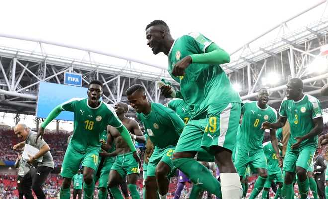 Senegal giành chiến thắng đầy thuyết phục trước tuyển Ba Lan