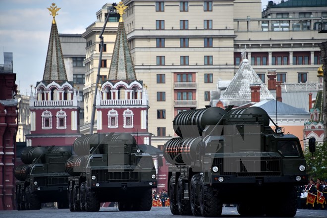 Nga triển khai hệ thống tên lửa phòng không S-400 ở Leningrad