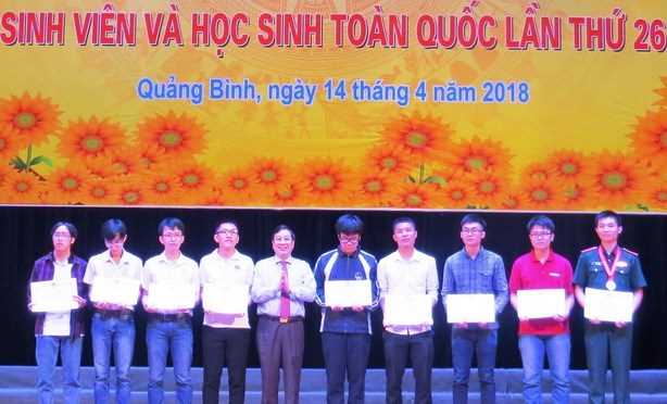 Trao giải kỳ thi Olympic toán học sinh viên, học sinh toàn quốc 2018