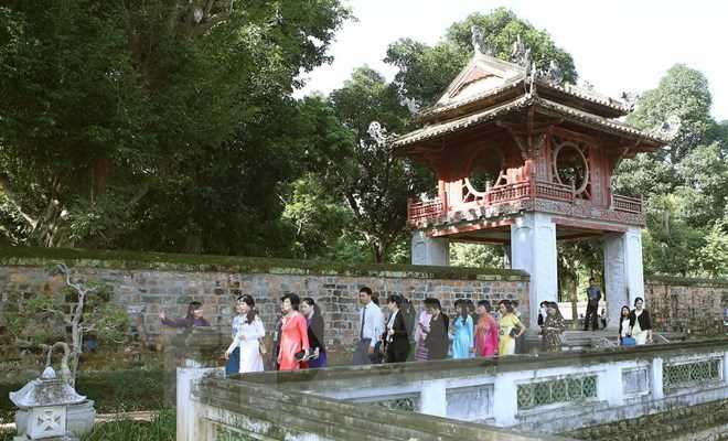 Văn Miếu-Quốc Tử Giám khai trương hệ thống thuyết minh 8 ngôn ngữ