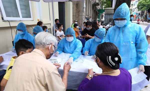 Việt Nam thêm 4 ca dương tính, tổng cộng có 590 ca mắc COVID-19