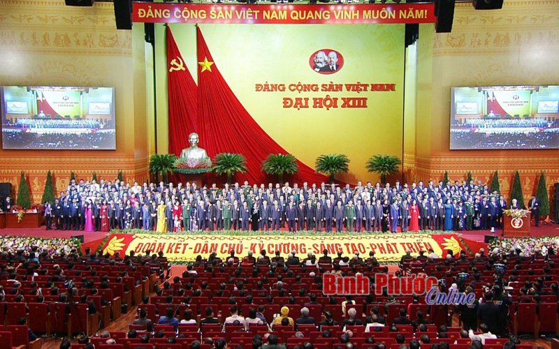 Tự hào có Đảng quang vinh