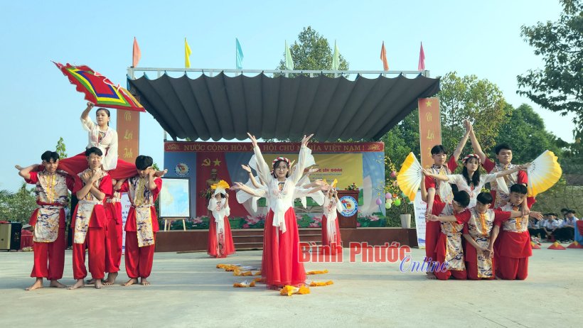Tự hào tiến bước lên Đoàn