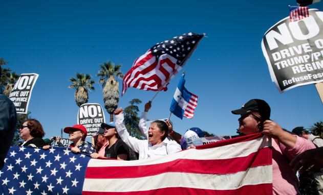 Tuần hành phản đối chính sách nhập cư của Tổng thống Mỹ Trump Tuần hành phản đối chính sách nhập cư của Tổng thống Mỹ Trump