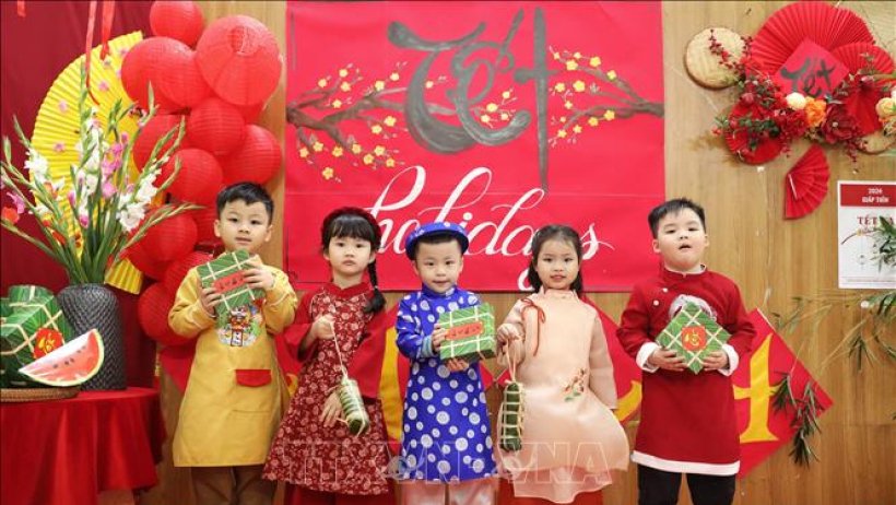 Tục mừng tuổi ngày Tết xưa và nay