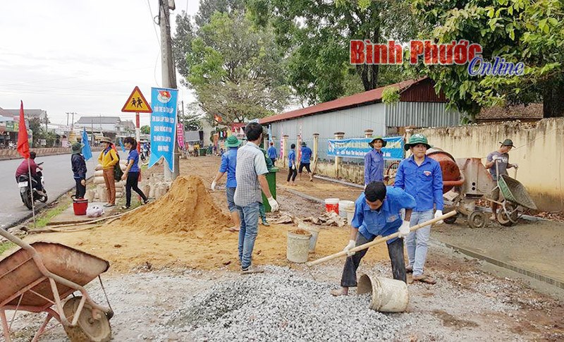 Tuổi trẻ Đồng Phú góp phần đổi mới nông thôn Tuổi trẻ Đồng Phú góp phần đổi mới nông thôn
