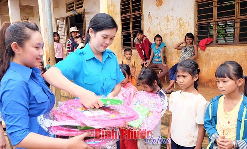 Tuổi trẻ Bù Đăng xung kích trên mọi lĩnh vực Tuổi trẻ Bù Đăng xung kích trên mọi lĩnh vực