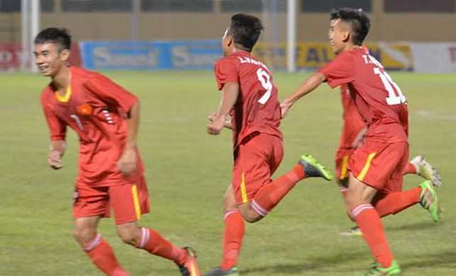 Chơi thiếu người, U19 Việt Nam vẫn xuất sắc giành chức vô địch Chơi thiếu người, U19 Việt Nam vẫn xuất sắc giành chức vô địch