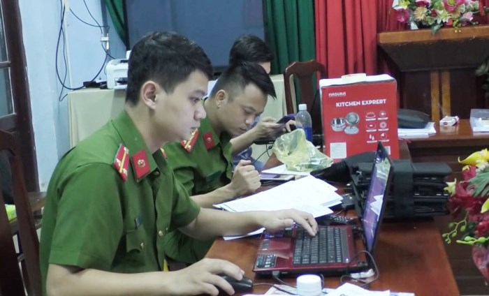 Bản tin 100 độ ngày 14-10: Bắt đối tượng có sở thích lạ Bản tin 100 độ ngày 14-10: Bắt đối tượng có sở thích lạ