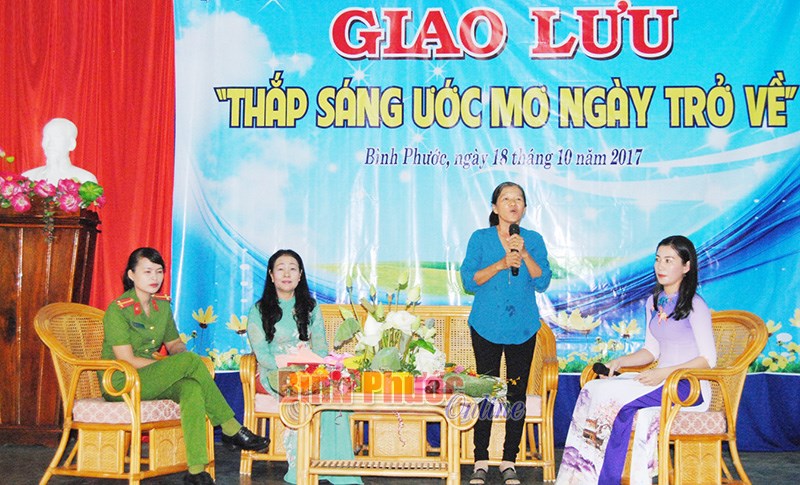 Ước mơ bình dị của những “bóng hồng” lạc lối Ước mơ bình dị của những “bóng hồng” lạc lối