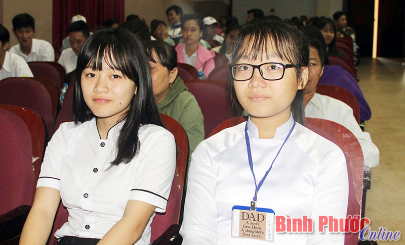 Học tập - đừng ai dừng lại dù chỉ một giây! Học tập - đừng ai dừng lại dù chỉ một giây!