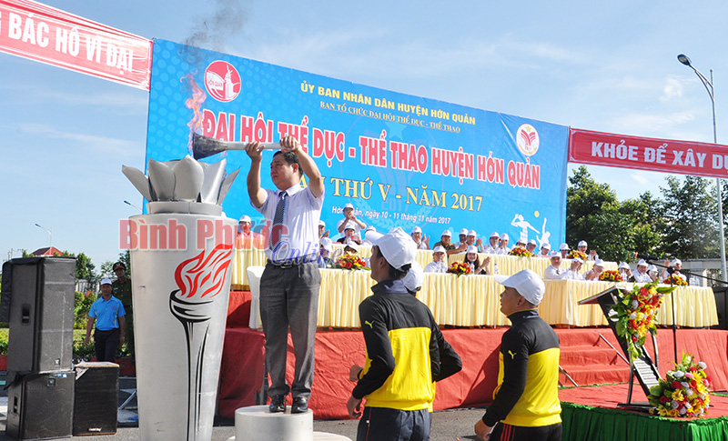 v110112017114534.jpg