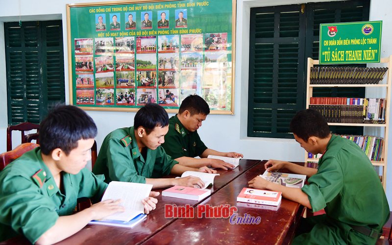 Văn hóa đọc ở đồn biên phòng Lộc Thành
