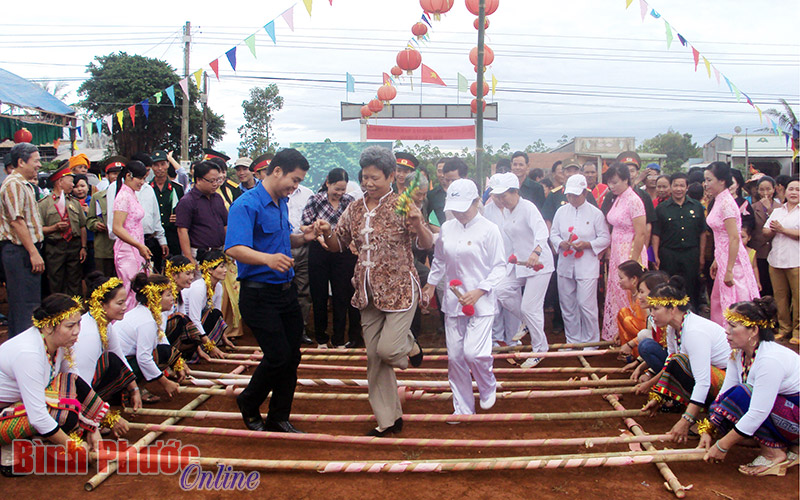 Vẫn còn “lạm phát” danh hiệu văn hóa Vẫn còn “lạm phát” danh hiệu văn hóa