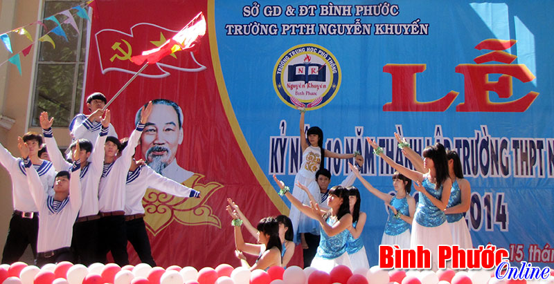 Phú Riềng tổ chức hội trại ẩm thực và văn nghệ