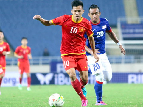 Văn Quyết bị cấm thi đấu 5 trận tại V-League Văn Quyết bị cấm thi đấu 5 trận tại V-League