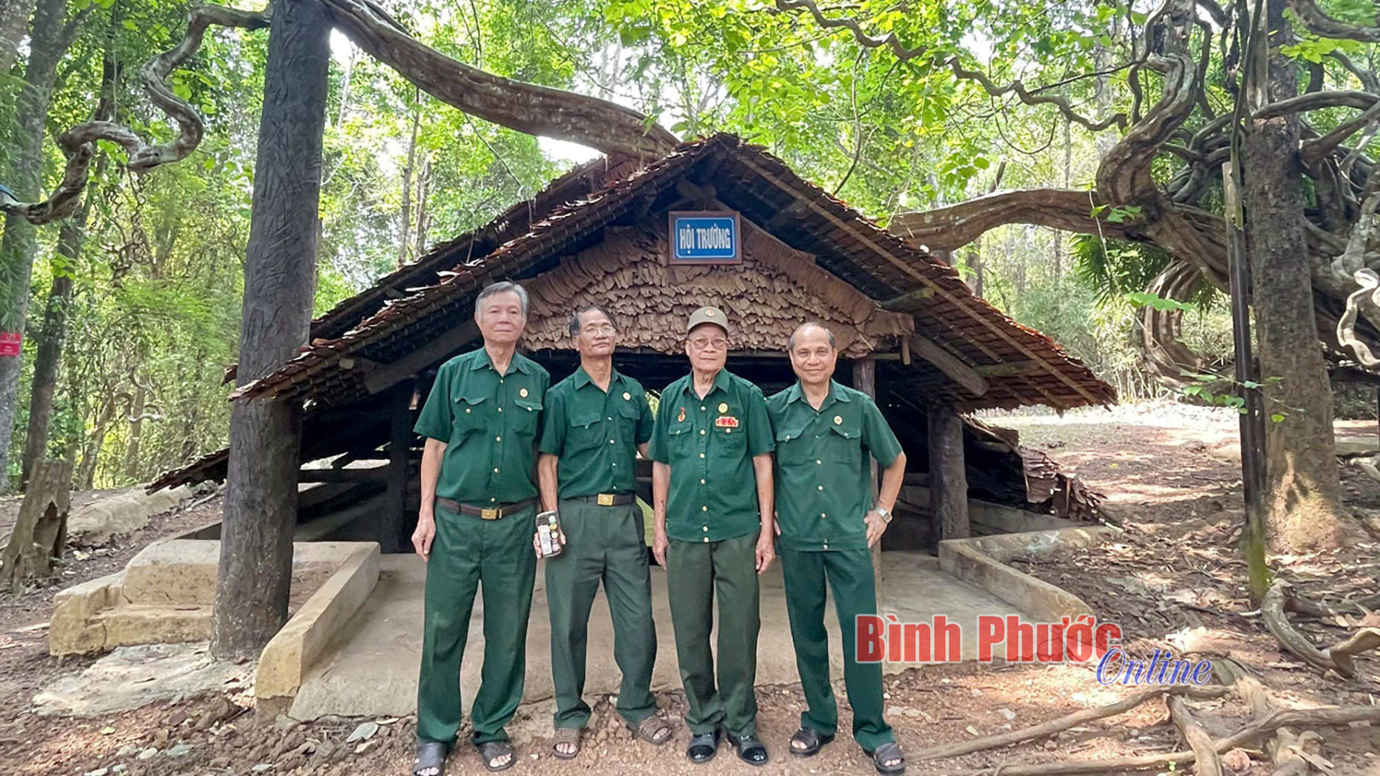 Về lại chiến trường xưa Tà Thiết Về lại chiến trường xưa Tà Thiết