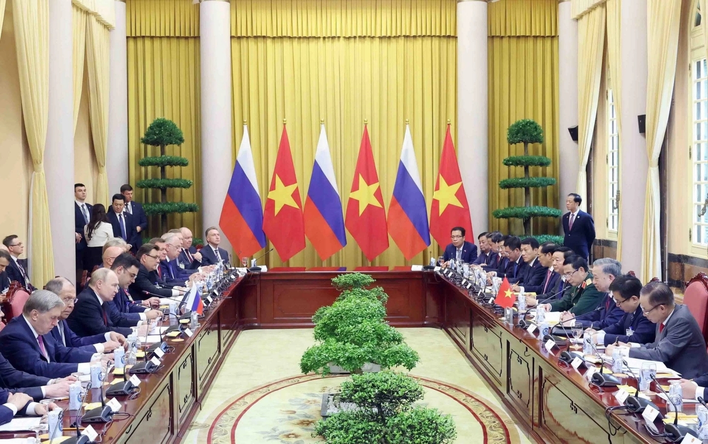 viet_nam_lien_bang_nga_2_09094208052025.jpg