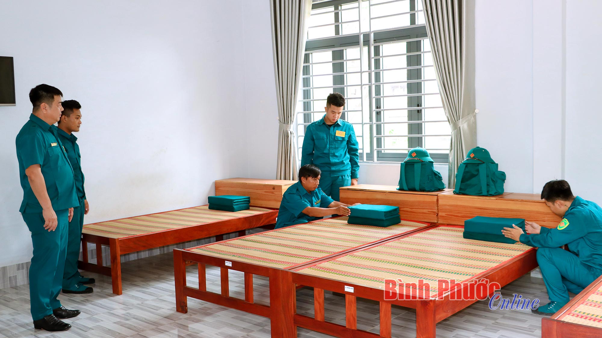 Vinh quang chiến sĩ sao vuông Vinh quang chiến sĩ sao vuông
