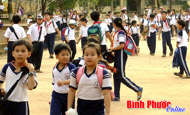 Vì sao khó cấm dạy thêm, học thêm?
