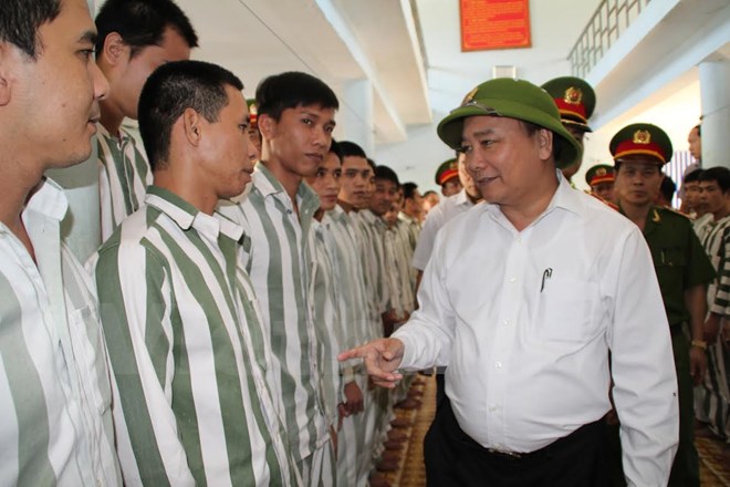 Chung tay giúp đỡ những người mãn hạn tù hòa nhập với xã hội