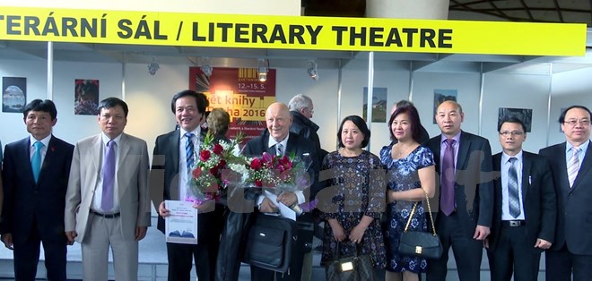 vnp_giai_thuong_1.jpg