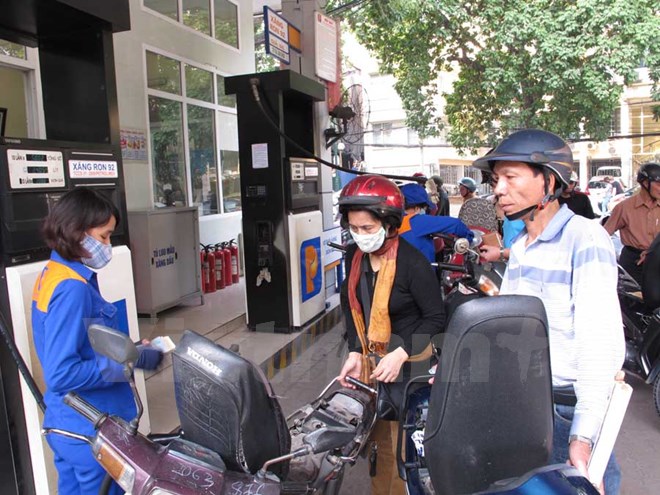 Xăng Ron 92 tiếp tục tăng 243 đồng mỗi lít kể từ 15 giờ ngày 20-5