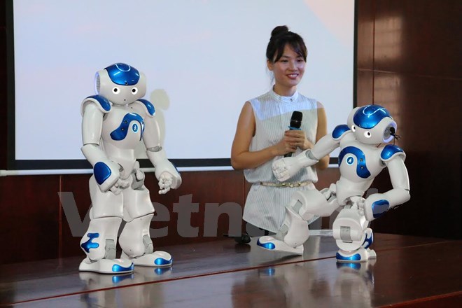 Trường đại học Việt Nam đưa robot vào giảng dạy, nghiên cứu Trường đại học Việt Nam đưa robot vào giảng dạy, nghiên cứu