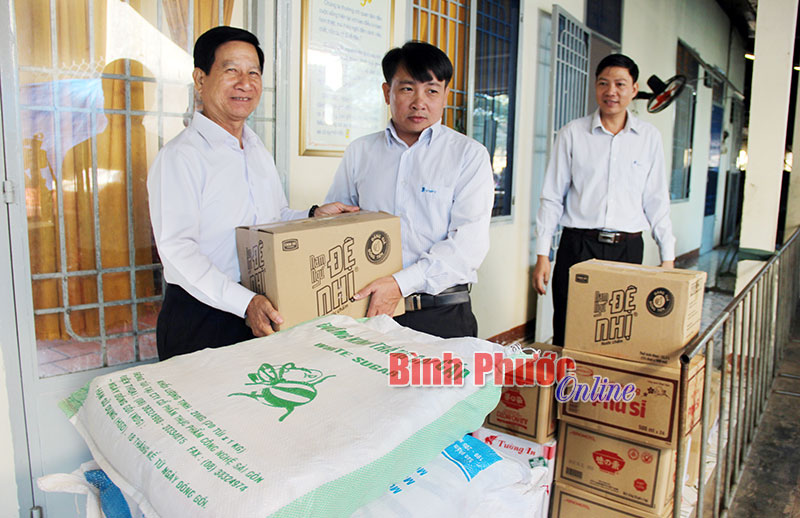 Cộng đồng hướng về người nghèo Cộng đồng hướng về người nghèo