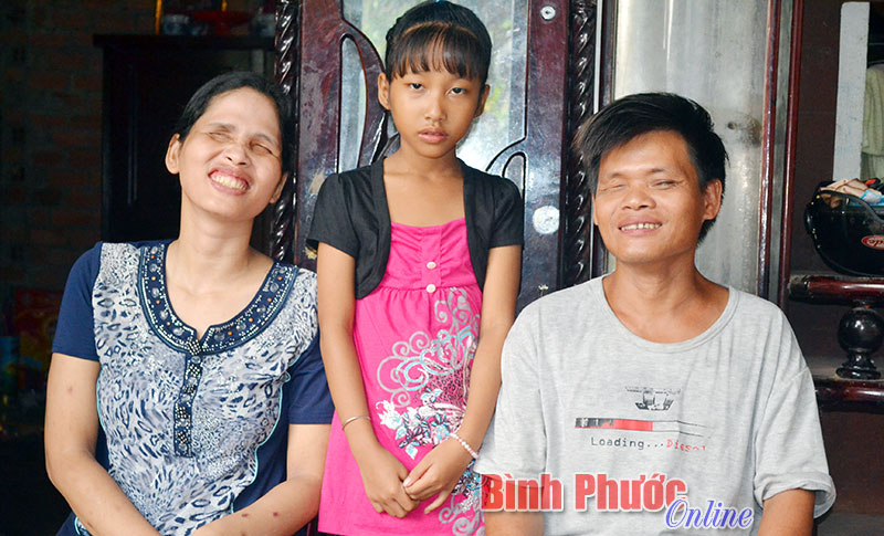 Vợ chồng bị khiếm thị cần sự sẻ chia của cộng đồng