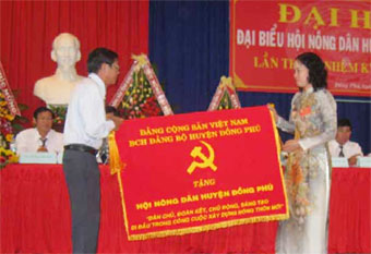 361 hội viên nông dân huyện Đồng Phú thoát nghèo 361 hội viên nông dân huyện Đồng Phú thoát nghèo