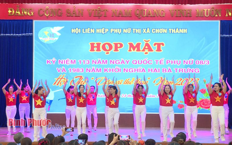 Vui, khỏe cùng dân vũ thể thao Vui, khỏe cùng dân vũ thể thao