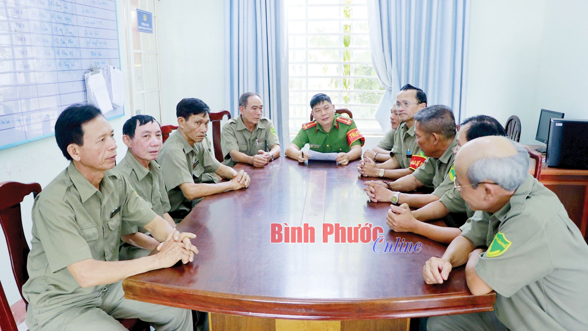 Vững vàng thế trận an ninh nhân dân Vững vàng thế trận an ninh nhân dân