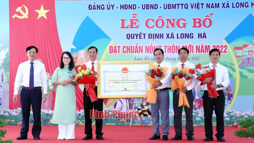 Xã Long Hà đạt chuẩn nông thôn mới năm 2022