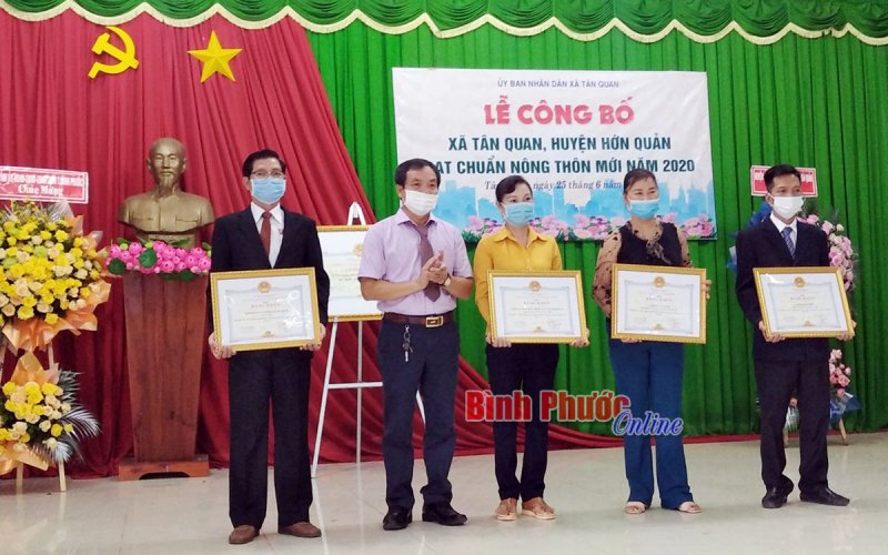 Xã Tân Quan đạt chuẩn nông thôn mới năm 2020